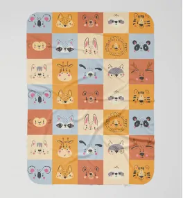 Detská deka so zvieracími tvárami vo farebných štvorčekoch